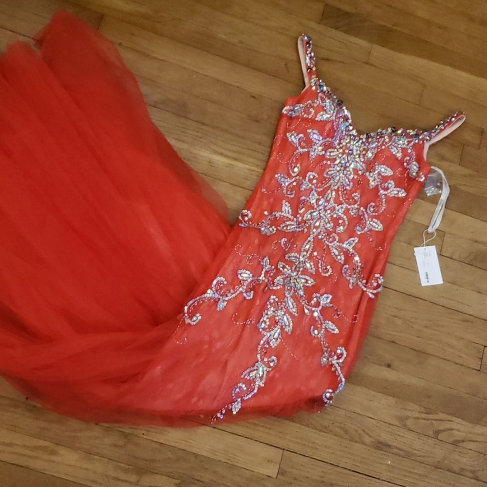 NWT red lace mermaid prom homecoming dress size 10